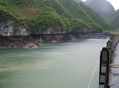 万山区大水溪尾矿坝库区